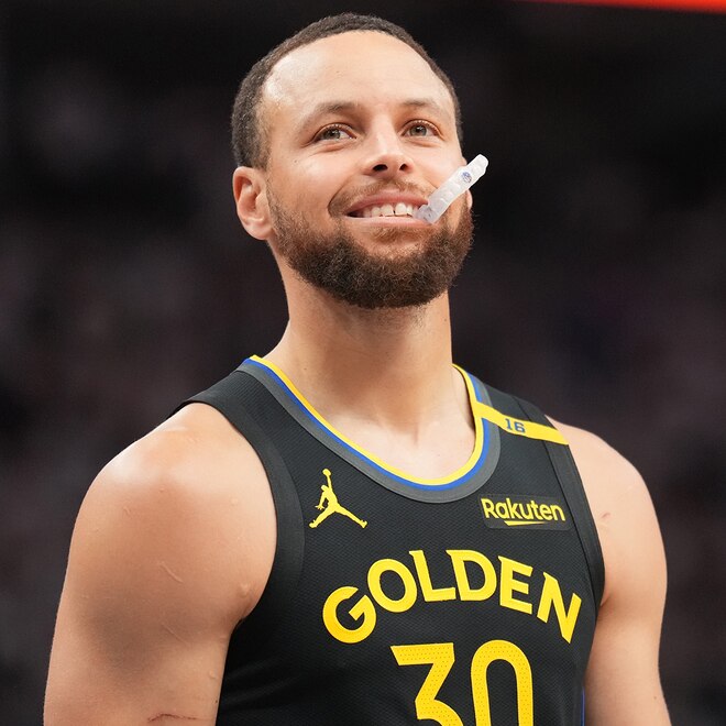 Stephen Curry plays NBA basketball in game one of the Western Conference semifinals against the Minnesota Timberwolves